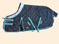 Ruggles Ruggles Medium Weight Stable Rug with Tail Flap and Fleece Collar — Good — Equi Consignment Ireland