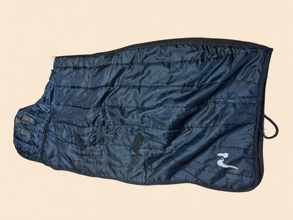 Horze Horze Quilted Stable Rug with Detachable Neck — Good — Equi Consignment Ireland